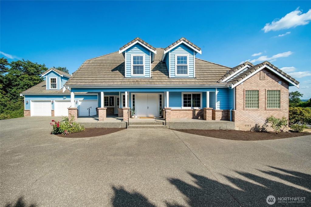 Photo of 10105 149th Street SE, Snohomish, WA 98296 (MLS # 2418367)