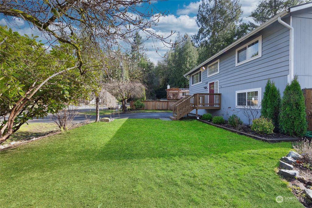 Photo of 19319 NE 172nd St St, Woodinville, WA 98077 (MLS # 2204921)
