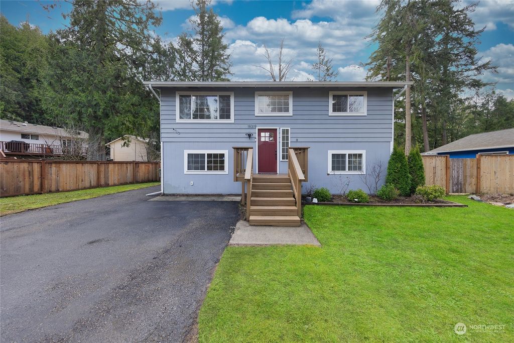 Photo of 19319 NE 172nd St St, Woodinville, WA 98077 (MLS # 2204921)