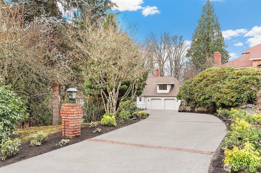 Photo of 2123 241st Street SE, Bothell, WA 98021 (MLS # 2340638)