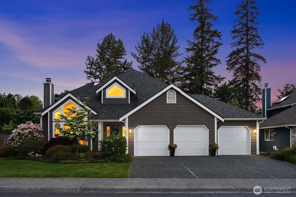 Photo of 3857 260th Avenue SE, Sammamish, WA 98029 (MLS # 2593253)