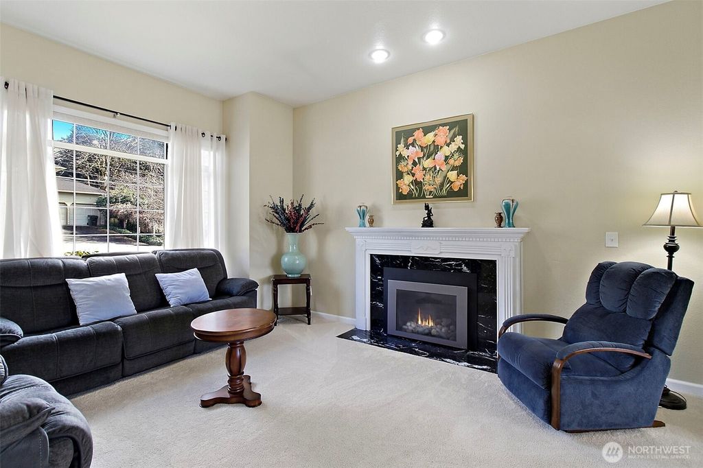 Photo of 23915 135th Pl SE Pl, Kent, WA 98042 (MLS # 2481768)