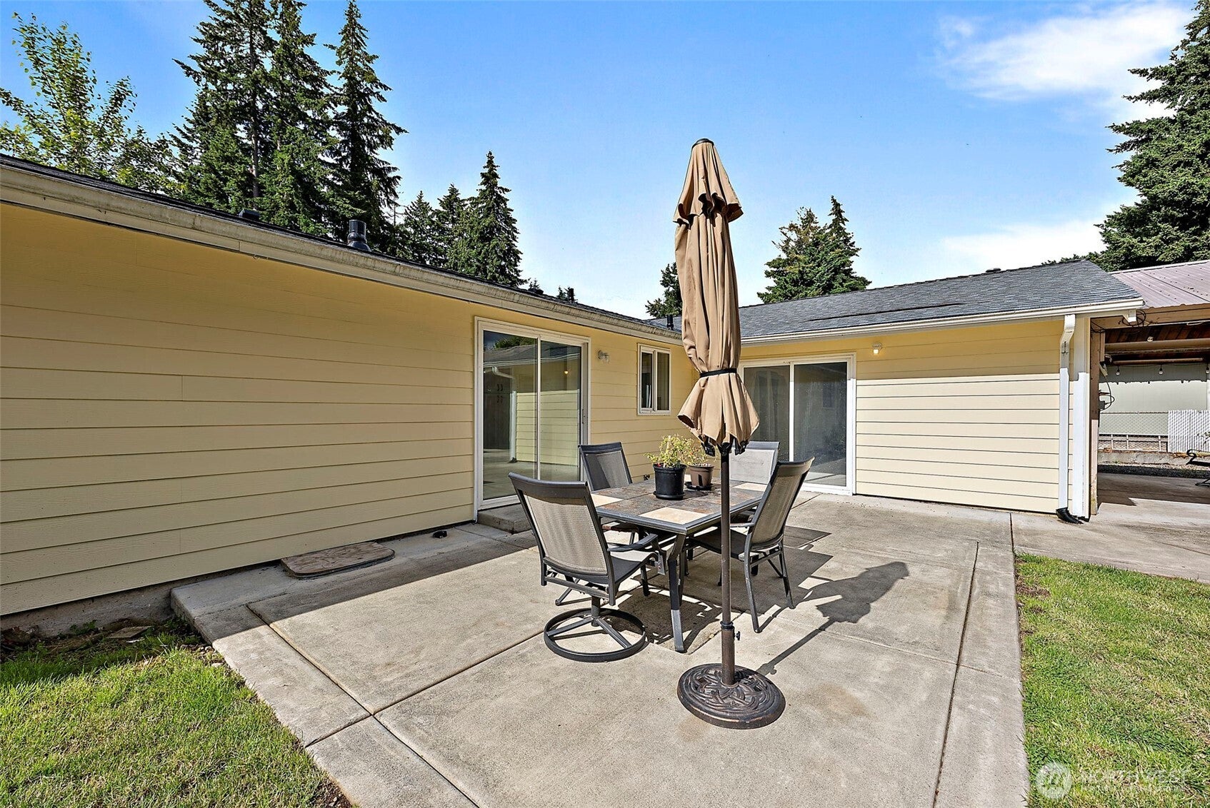 12607 136th Street E