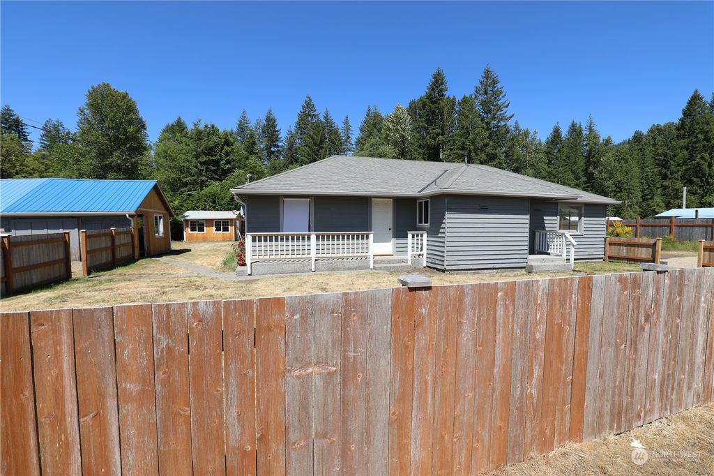 Photo of 29826 State Route 530, Darrington, WA 98241 (MLS # 2077369)