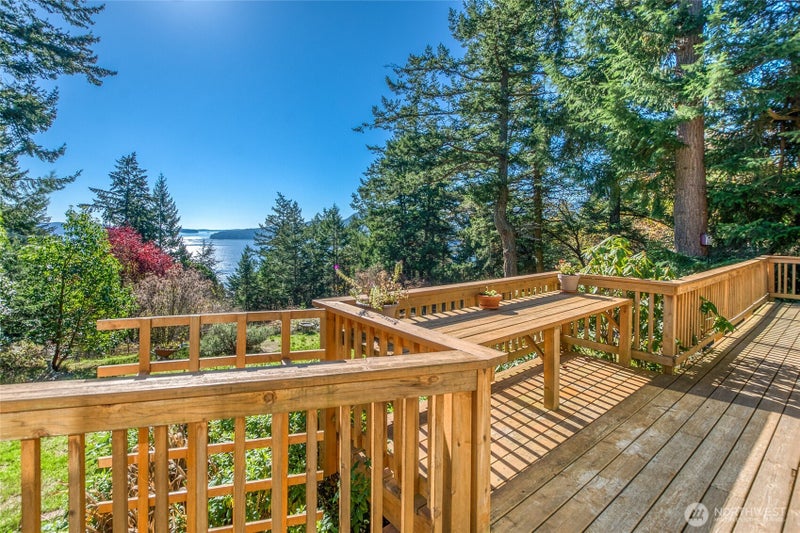 461 Cascade Way