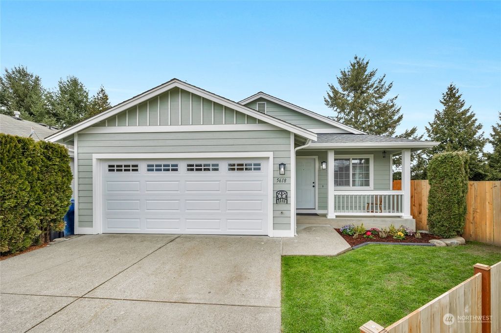 Photo of 5618 101st Place NE, Marysville, WA 98270 (MLS # 2221155)