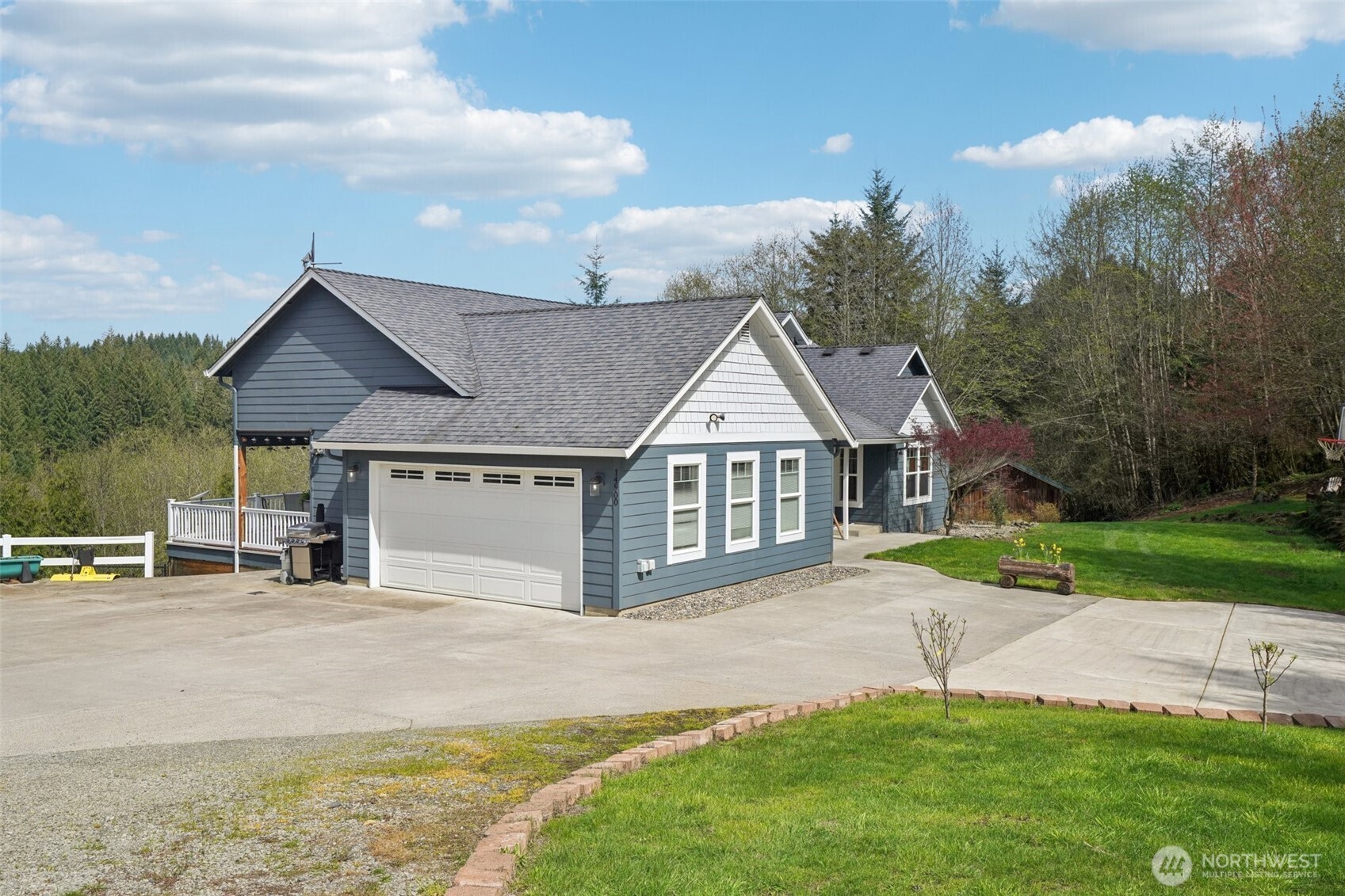 14900 NE Critter Hill Drive