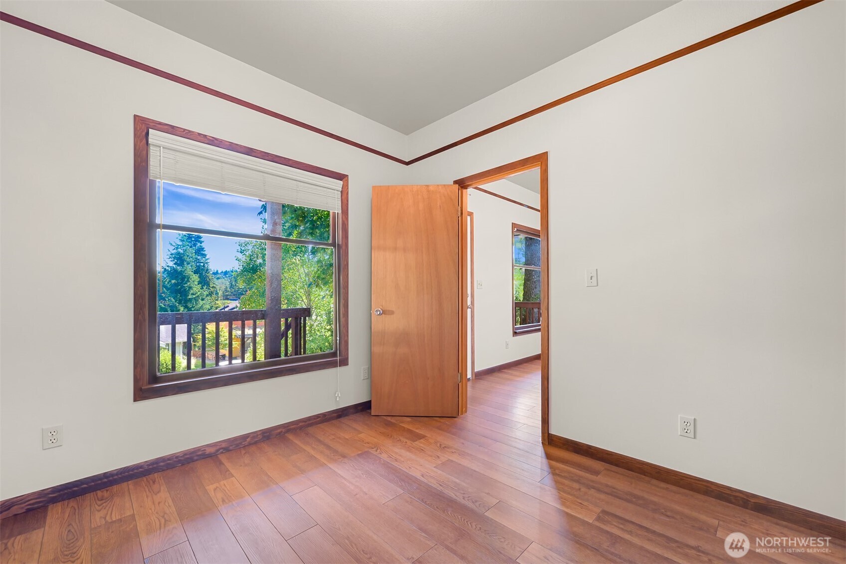 Bellingham, Washington 98225, United States, 2 Bedrooms Bedrooms, ,1 BathroomBathrooms,Residential,Pending,195666