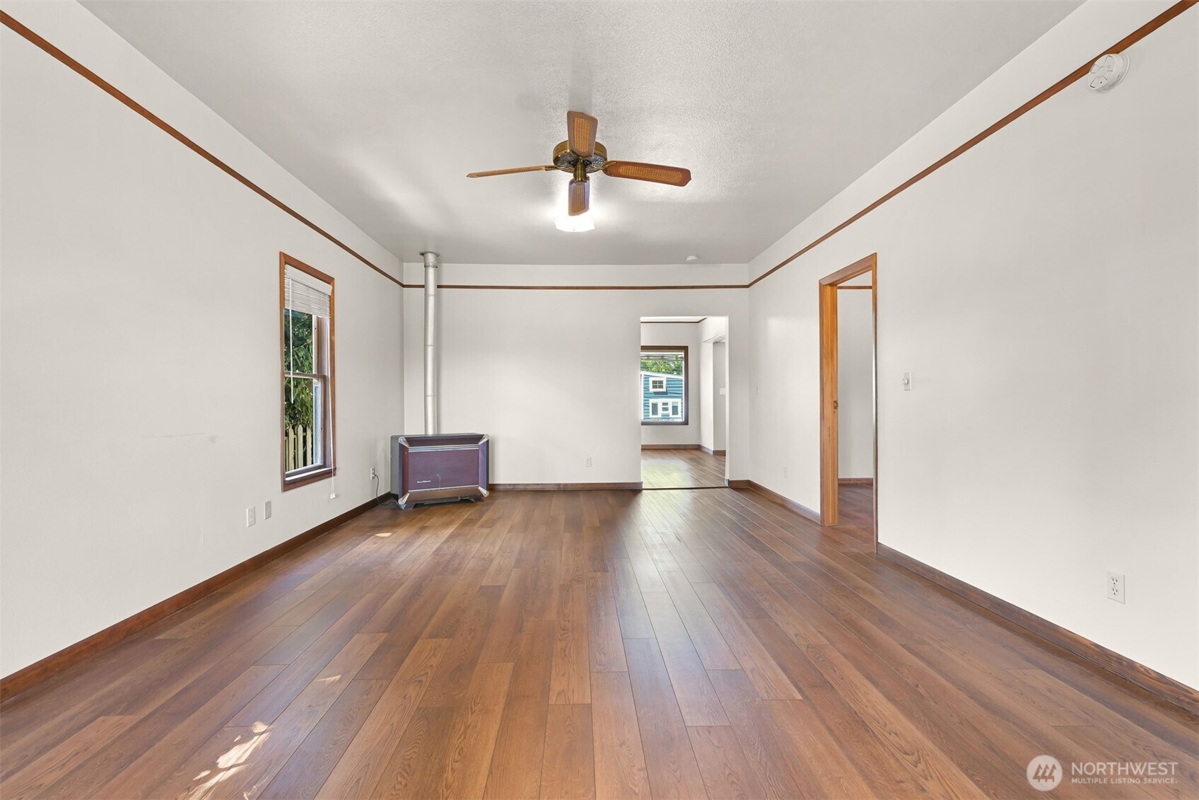 Bellingham, Washington 98225, United States, 2 Bedrooms Bedrooms, ,1 BathroomBathrooms,Residential,Pending,195666