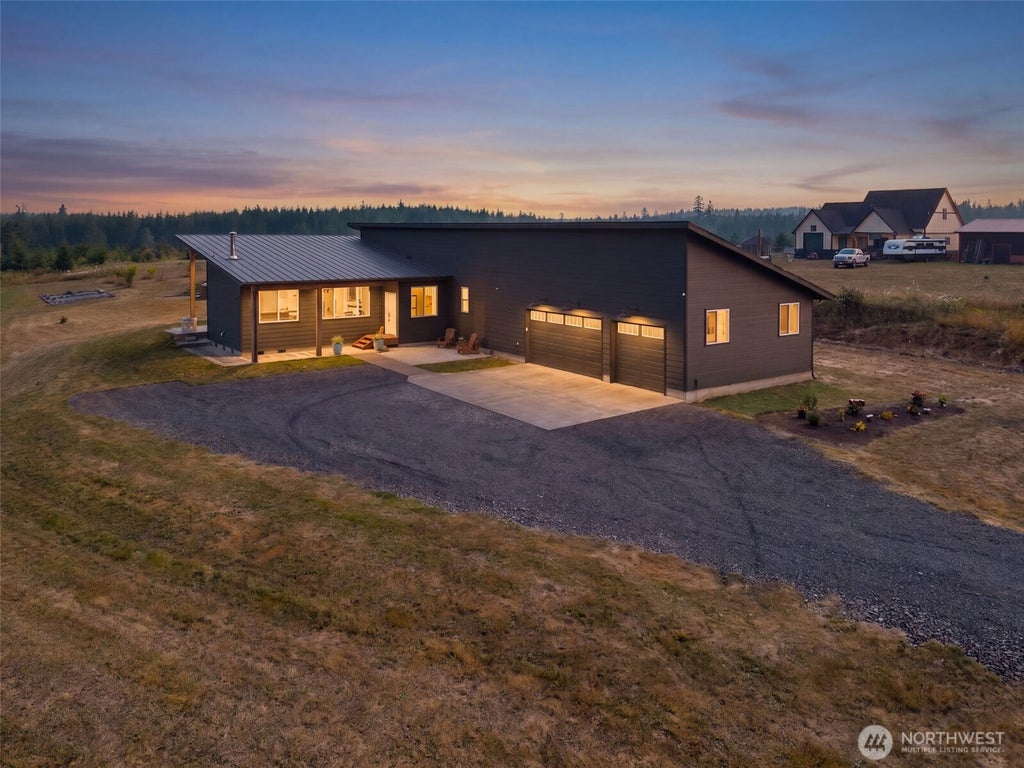 Photo of 115 Weatherby Lane, Chehalis, WA 98532 (MLS # 2565701)