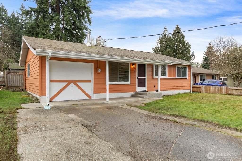 Photo of 1341 NE Vena Avenue, Bremerton, WA 98311 (MLS # 2472682)