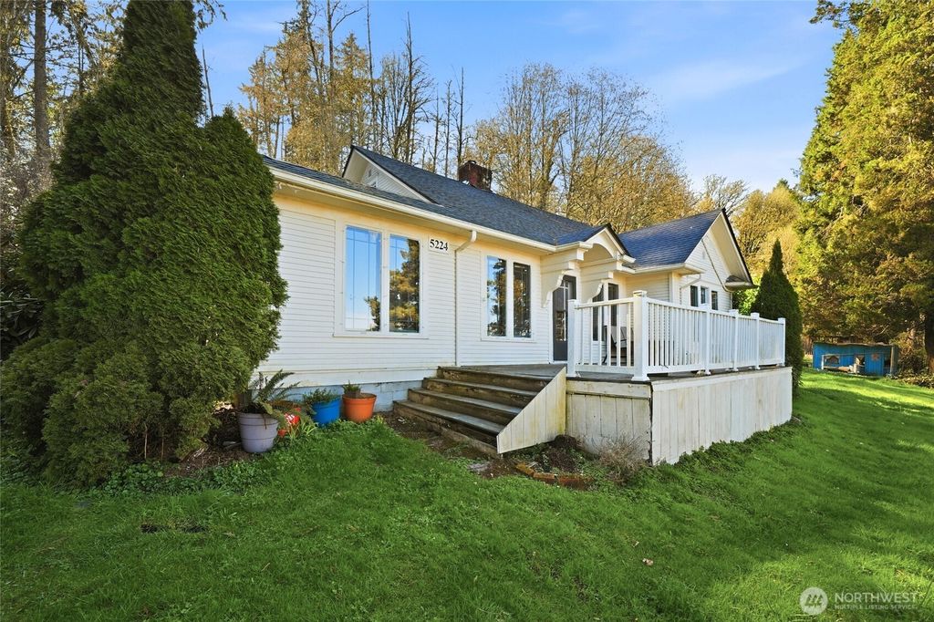 Photo of 5224 Lowell Larimer Road, Everett, WA 98208 (MLS # 2501061)