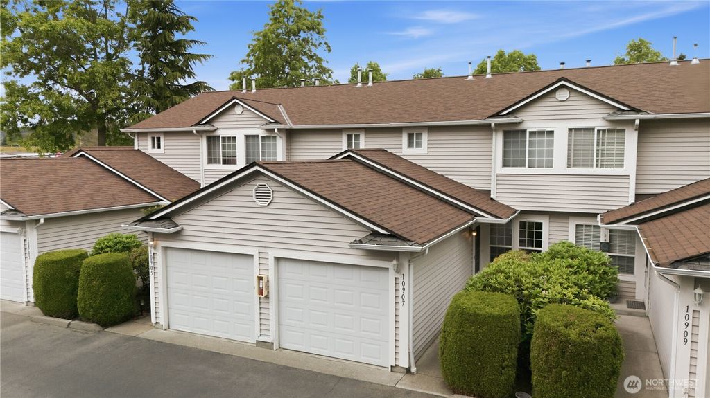 Photo of 10907 63rd Street E, Puyallup, WA 98372 (MLS # 2526670)