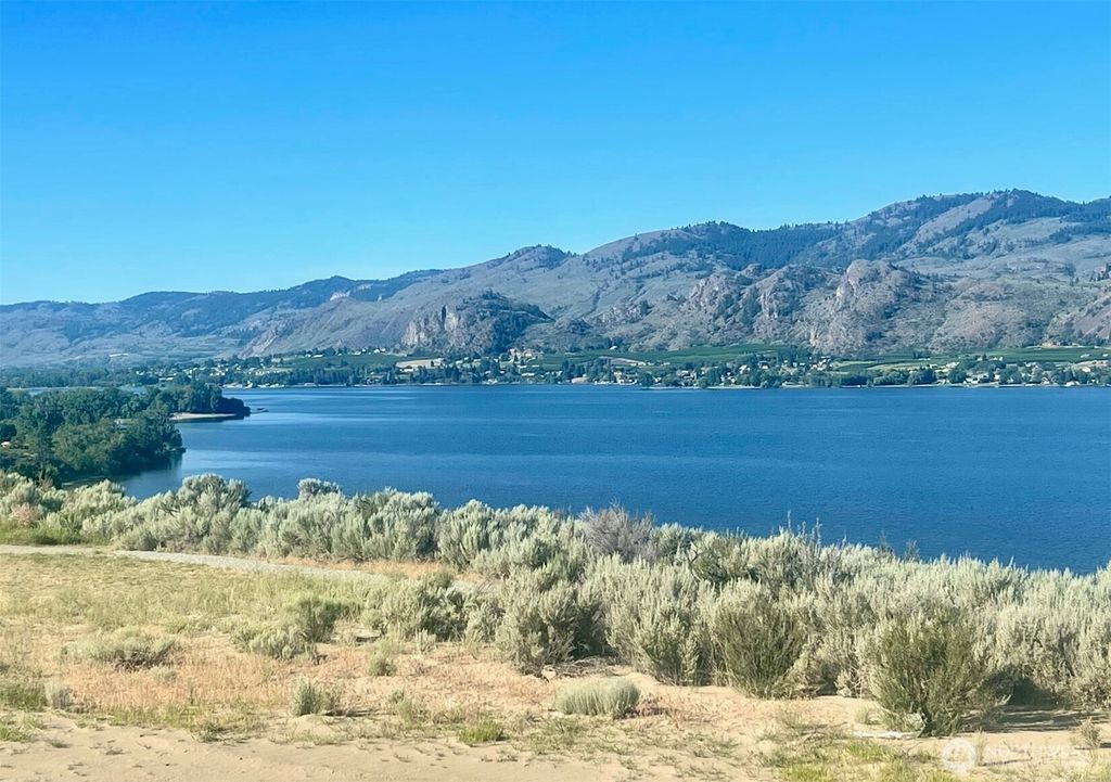 Photo of 114 Village Way, Oroville, WA 98844 (MLS # 2521316)