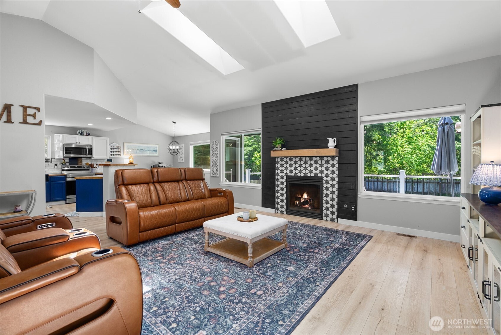 100 E Cardinal Court
