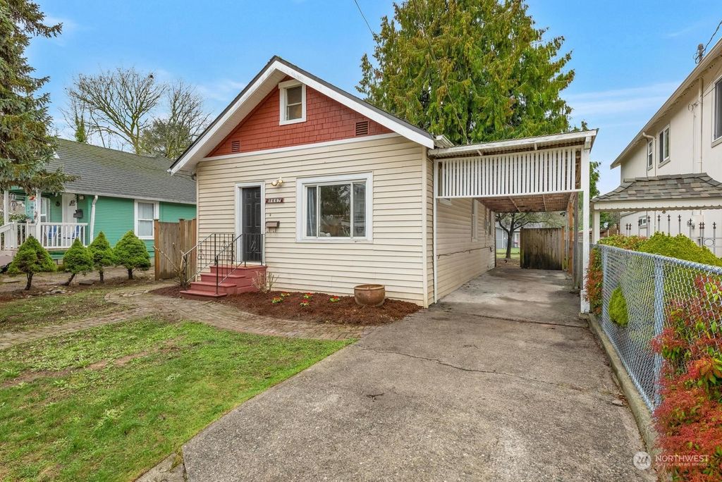 Photo of 9667 54th Avenue S, Seattle, WA 98118 (MLS # 2030437)