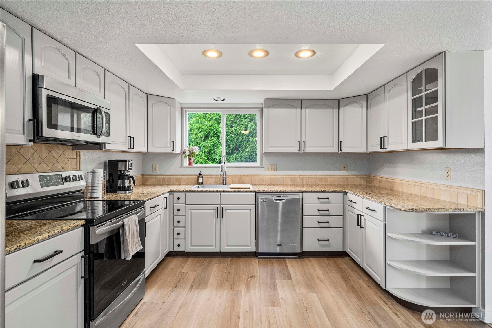 2505 211th Ave E