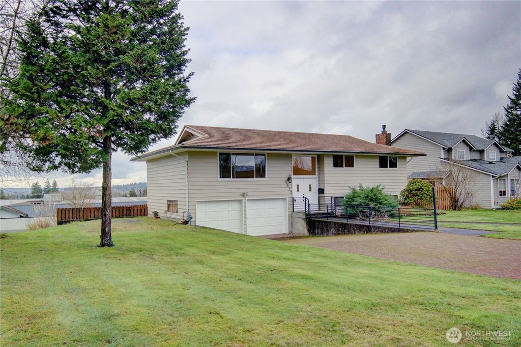 Photo of 1032 E Robinhood Drive, Arlington, WA 98223 (MLS # 2465483)