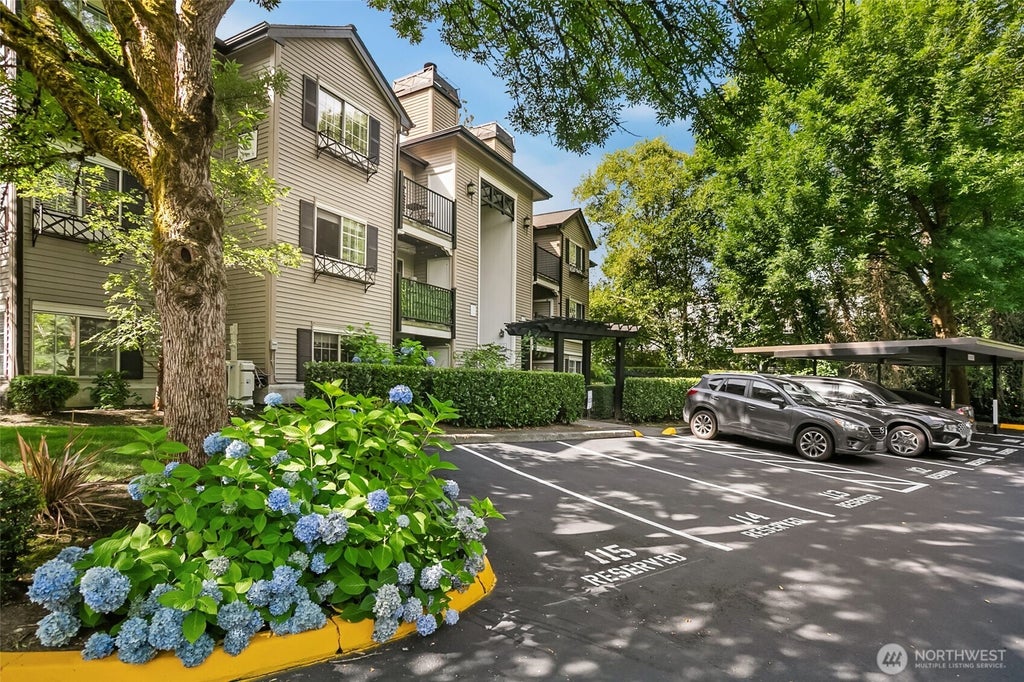 Photo of 221 9th Street #C303, Kirkland, WA 98033 (MLS # 2557792)