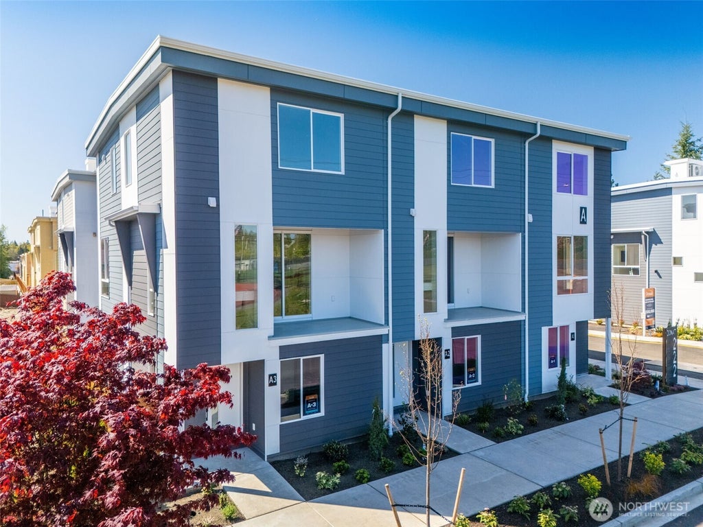 Photo of 222 124th Street SW #E1, Everett, WA 98204 (MLS # 2582389)