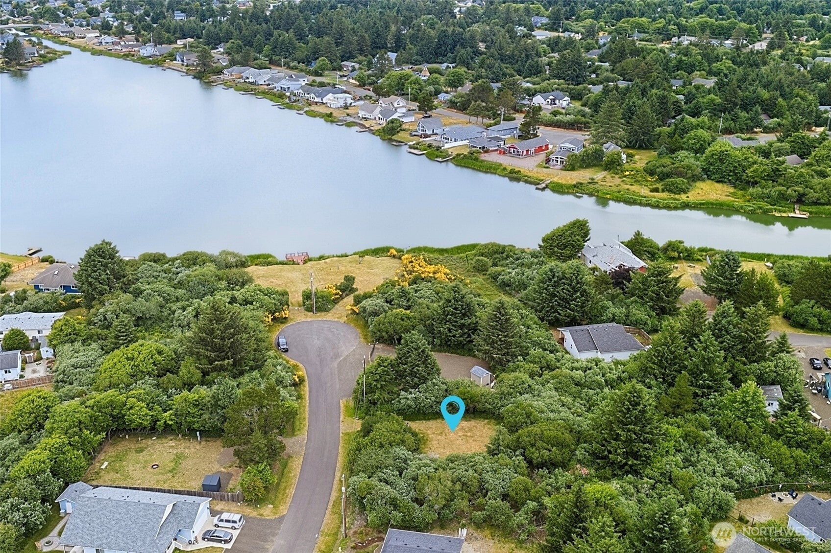 284 Captains Court SW