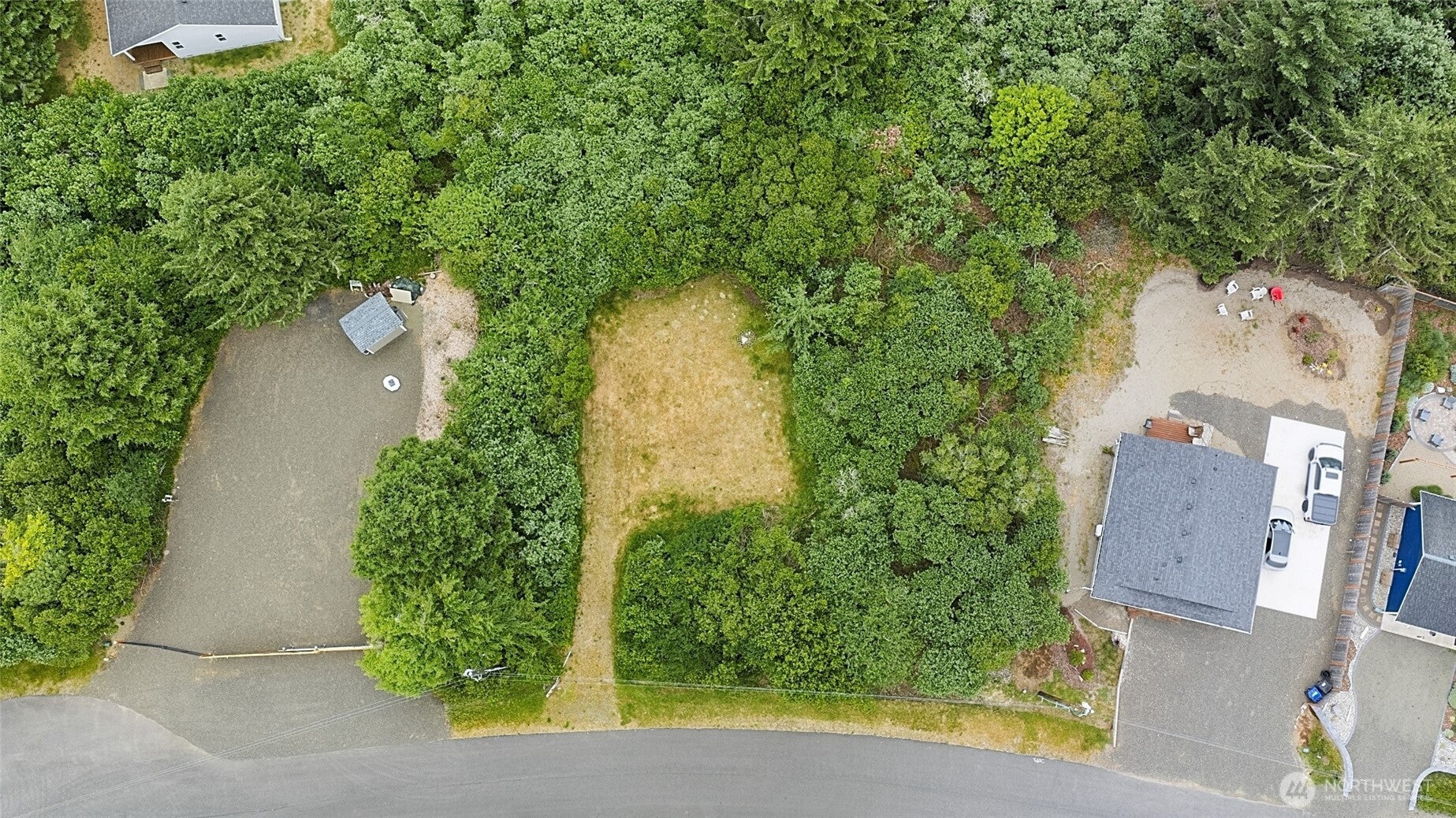 284 Captains Court SW