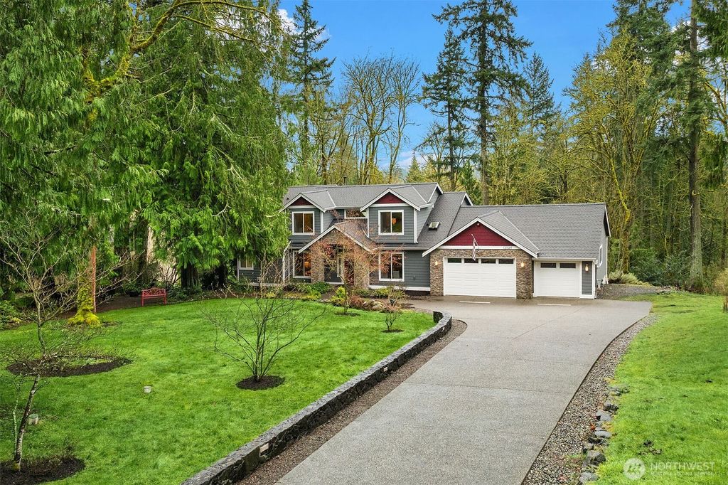 Photo of 12025 210th Place SE, Issaquah, WA 98027 (MLS # 2494548)