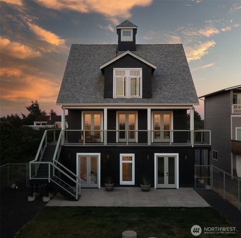 577 Sand Dune Avenue SW Ocean Shores WA 98569