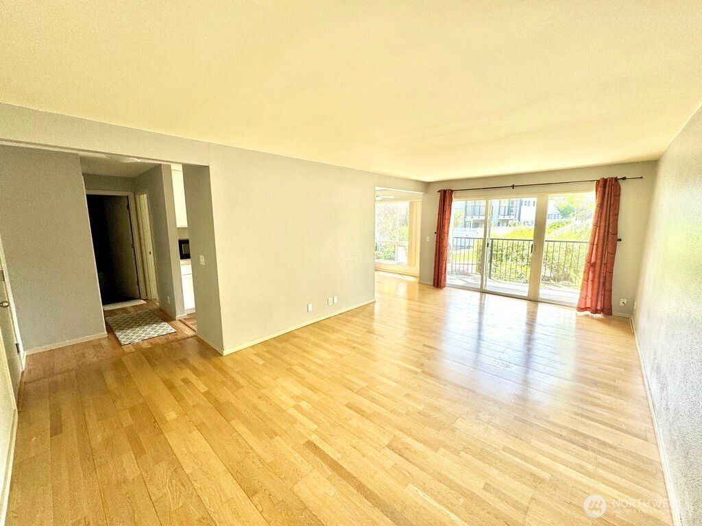 Photo of 12701 NE 9th Place #D105, Bellevue, WA 98005 (MLS # 2545624)