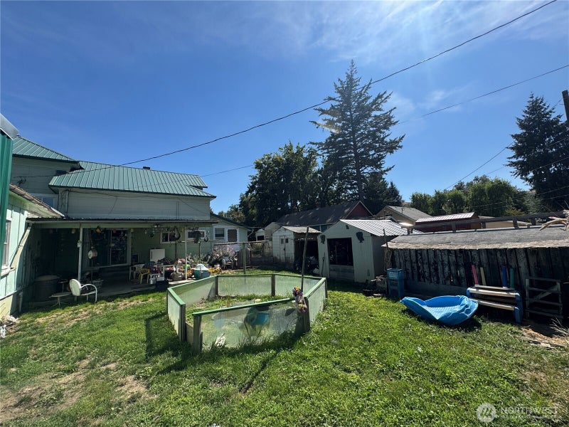 610 S 5th Street