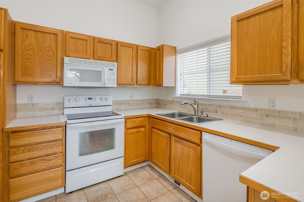 Photo of 7812 144th Street Court E, Puyallup, WA 98375 (MLS # 2483958)