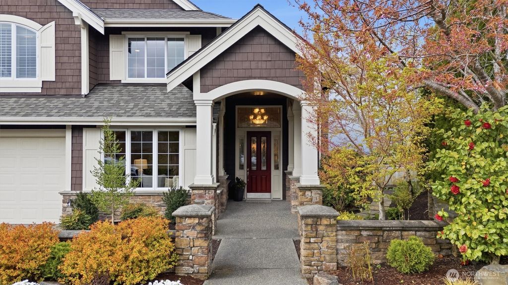 Photo of 2734 NE Daphne Street, Issaquah, WA 98029 (MLS # 2504130)