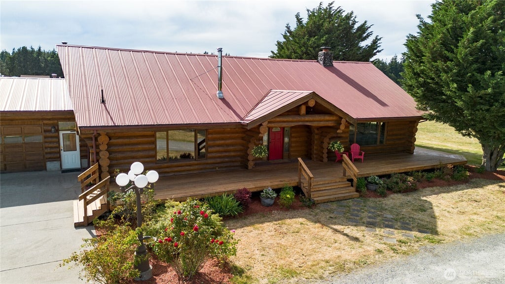 Photo of 1231 Willeys Lake Rd RD, Ferndale, WA 98248 (MLS # 2574966)