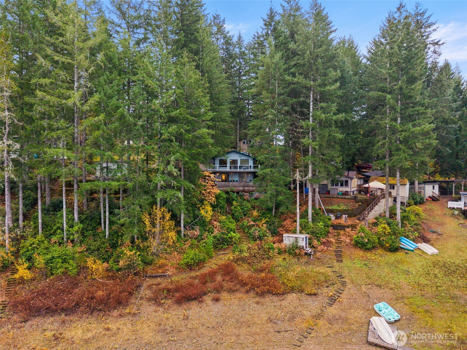 241 NE Lakeshore Drive S