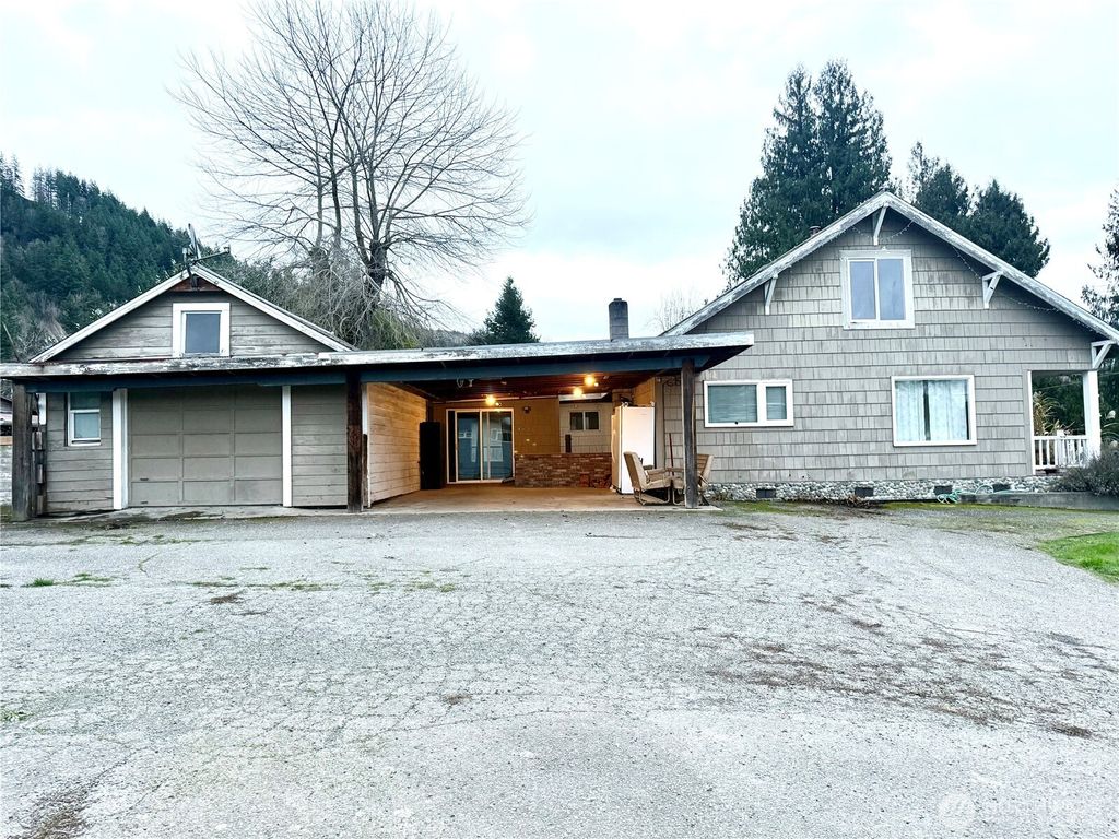 Photo of 23799 Old Day creek Rd, Sedro Woolley, WA 98284 (MLS # 2463280)