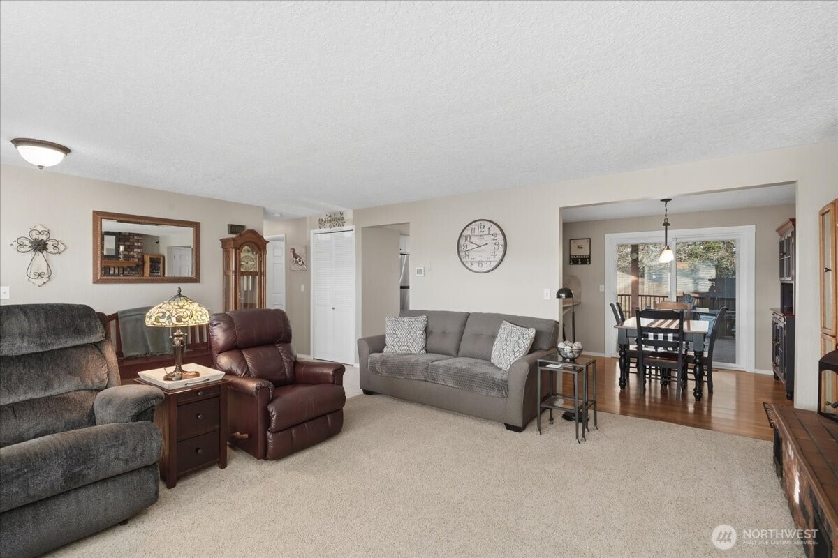 1851 SW Kimberly Court