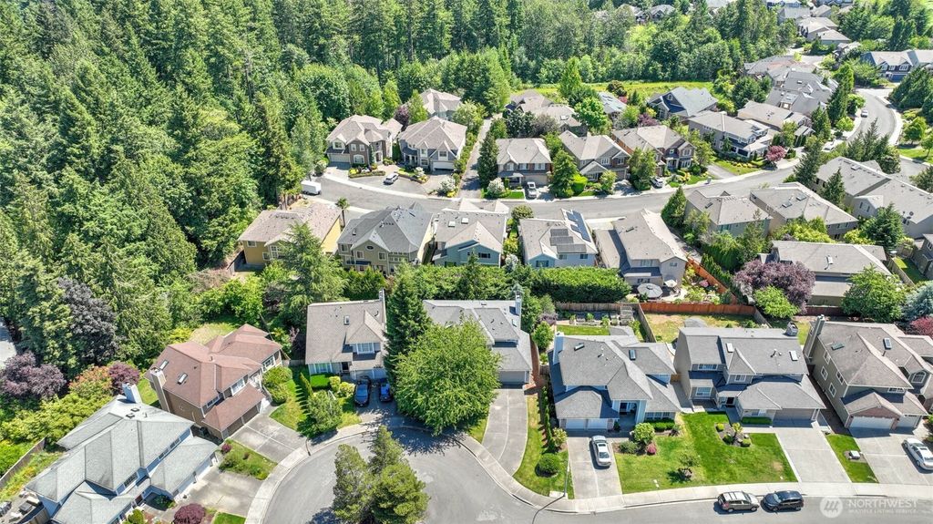 Photo of 1734 Ilwaco Avenue NE, Renton, WA 98059 (MLS # 2471315)