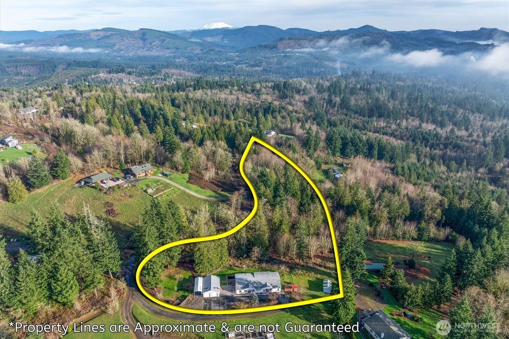 Photo of 149 Trapper Lane, Kelso, WA 98626 (MLS # 2463311)