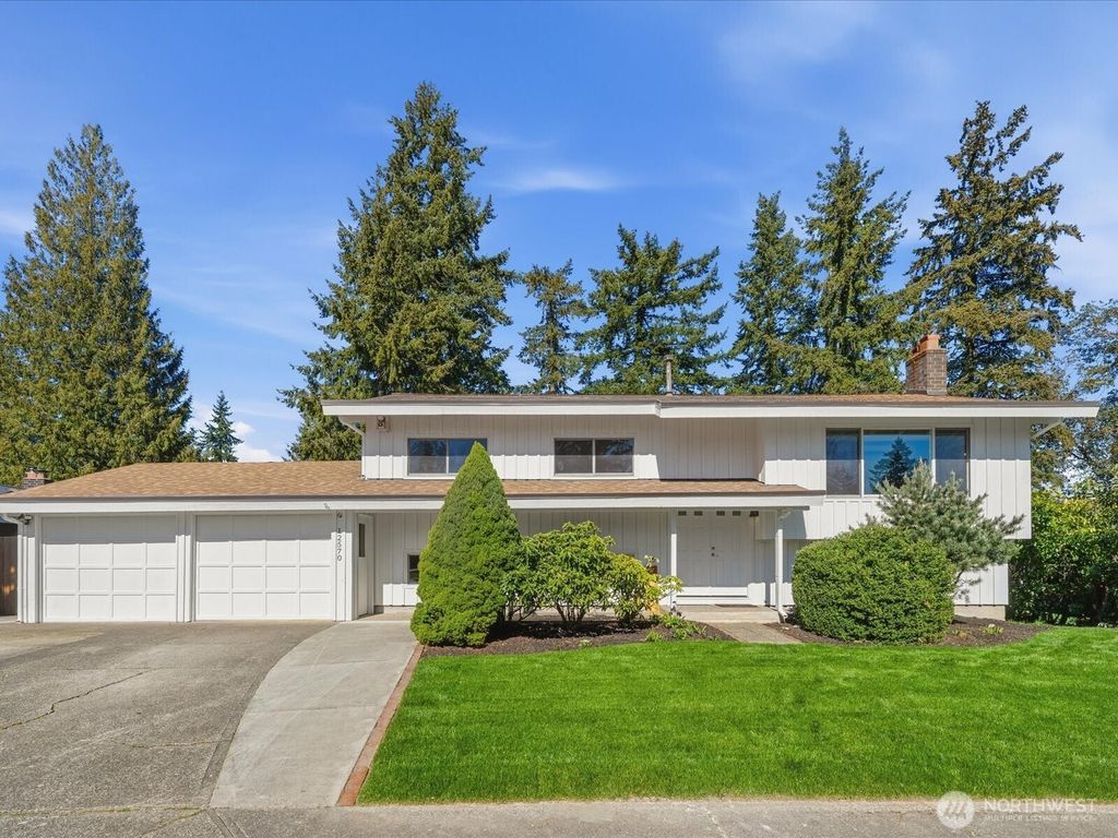Photo of 12570 SE 70th Street, Newcastle, WA 98056 (MLS # 2505415)