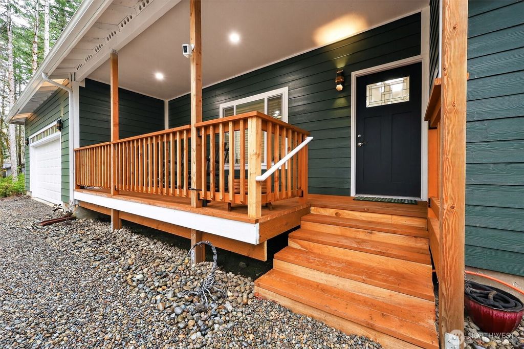 Photo of 148 E Fox Run Lane, Grapeview, WA 98546 (MLS # 2483772)