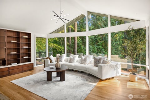 Photo of 3718 130th Avenue NE, Bellevue, WA 98005 (MLS # 2584746)