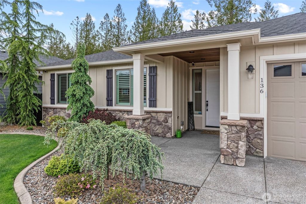 Photo of 136 Zephyr Drive, Silverlake, WA 98645 (MLS # 2523656)