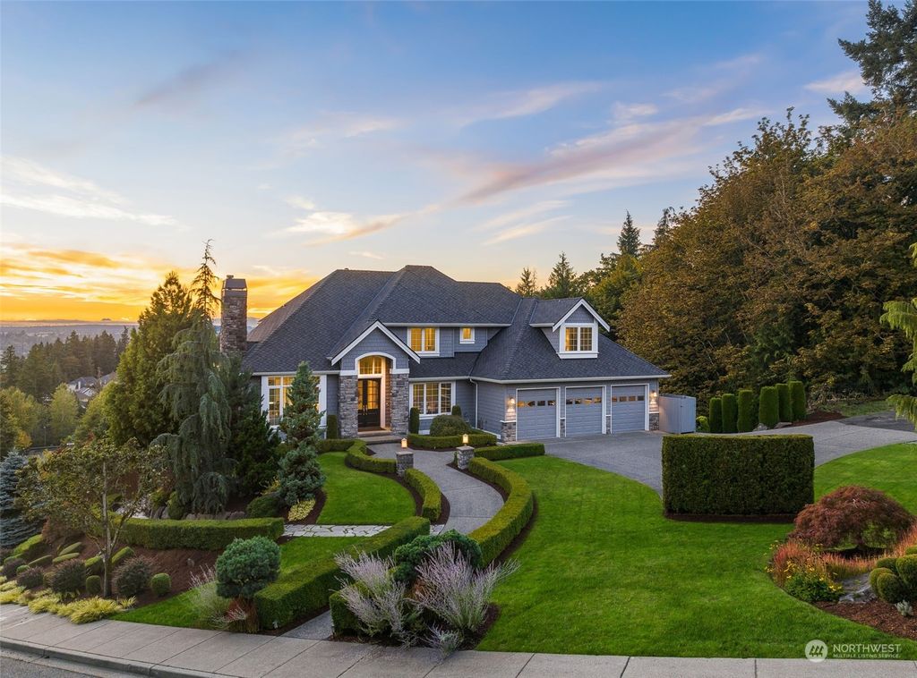 Photo of 19819 NE 42nd Way, Sammamish, WA 98074 (MLS # 2182889)