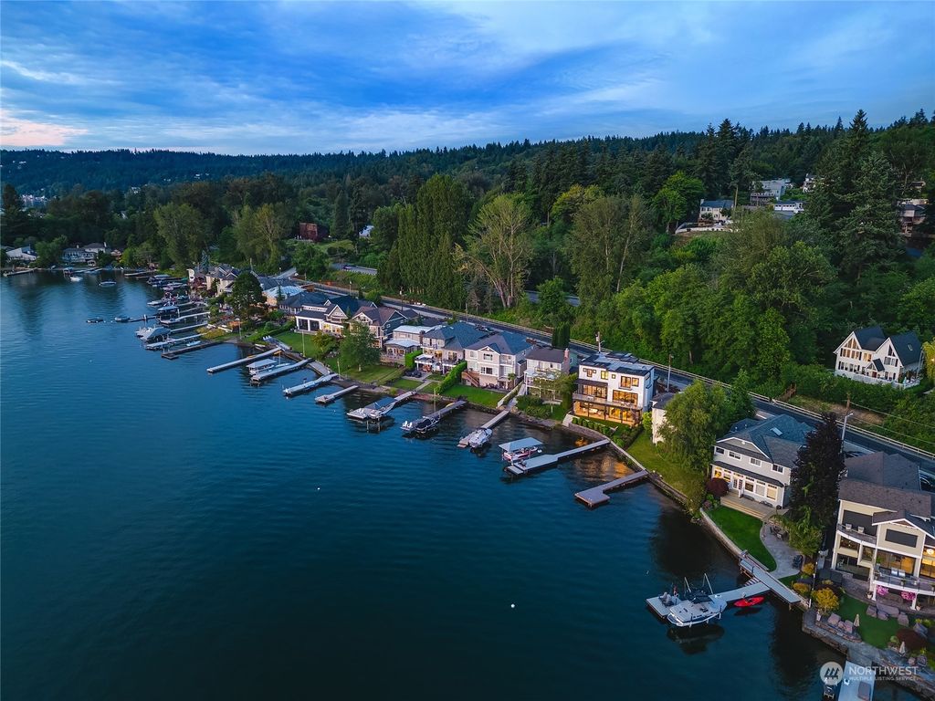 Photo of 1411 E Lake Sammamish Shore Lane SE, Sammamish, WA 98075 (MLS # 2132594)