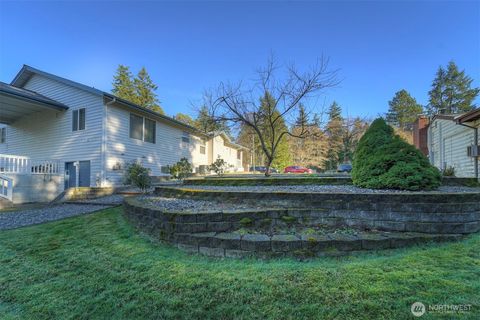 Photo of 3029 Pickering Avenue NE, Bremerton, WA 98310 (MLS # 2471642)