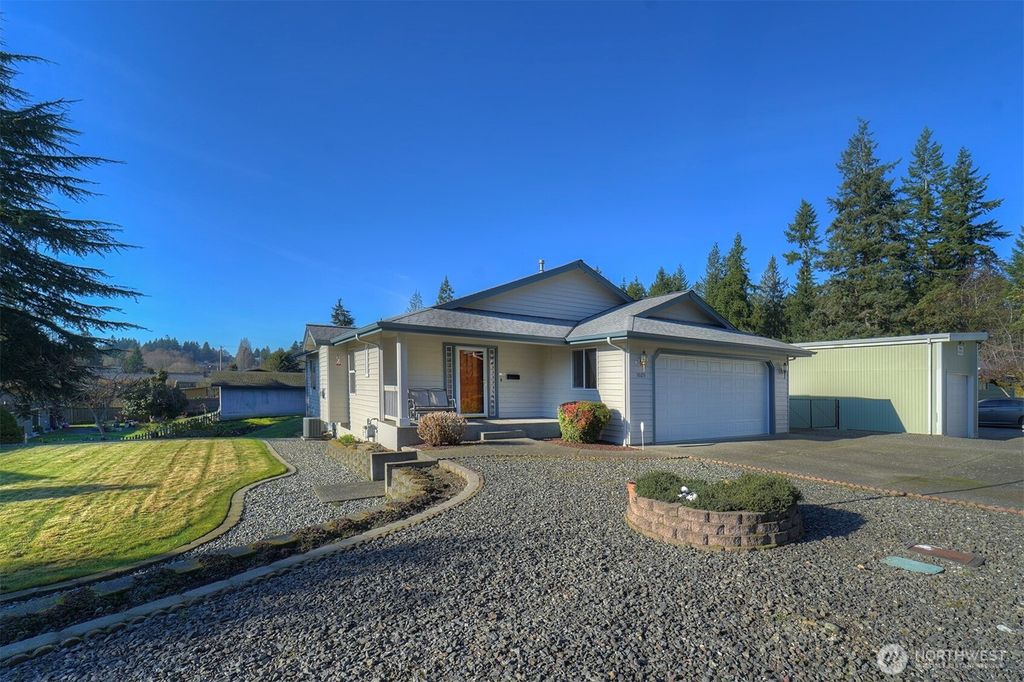 Photo of 3029 Pickering Avenue NE, Bremerton, WA 98310 (MLS # 2471642)