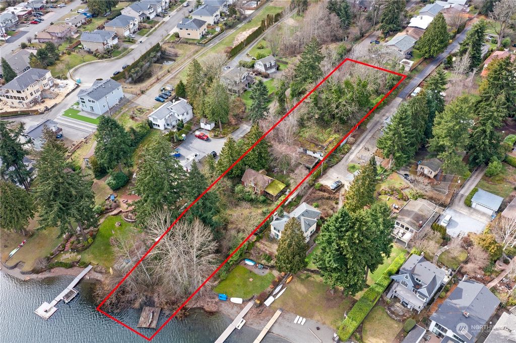 Photo of 3774 S 189th Place, SeaTac, WA 98188 (MLS # 2046730)