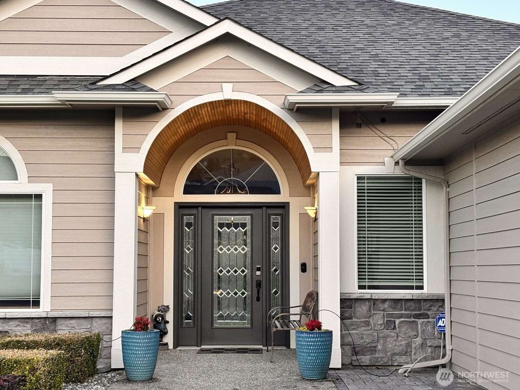Photo of 1544 Harrington Lane, East Wenatchee, WA 98802 (MLS # 2529485)