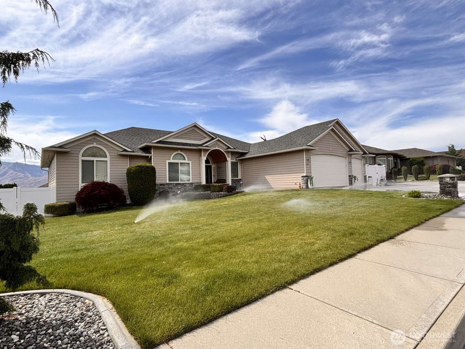 1544 Harrington Lane