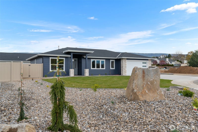 2244 Brinley Court